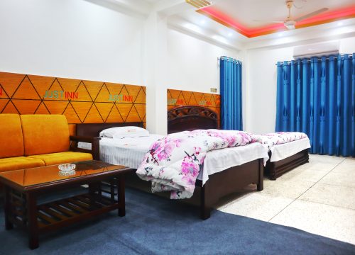 306 Just Inn Suite